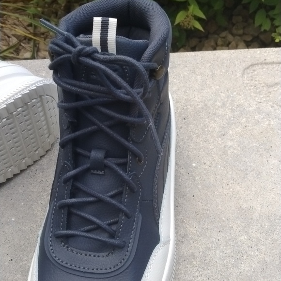 NWT Puma Mayra Sneaker - Women's size 9 - Picture 9 of 13